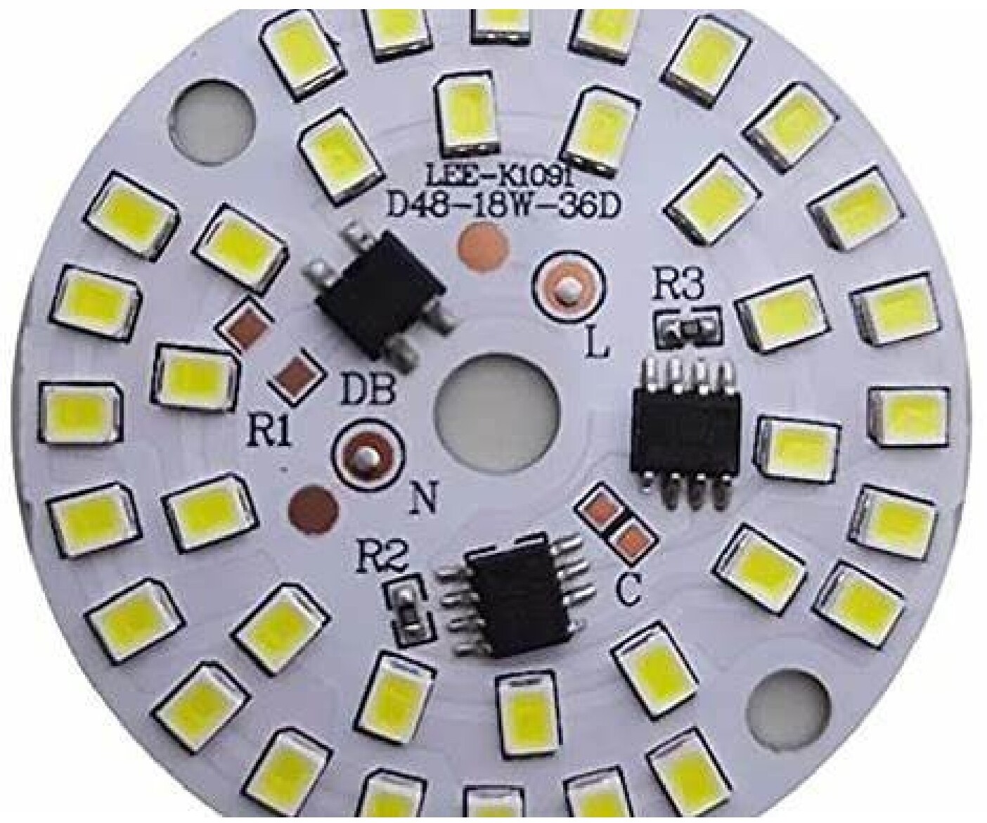 Round aluminum metal core PCB populated with high-brightness LEDs